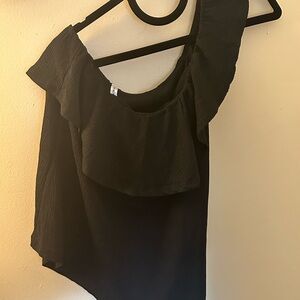 Women’s Black One-Shoulder Ruffle Top
